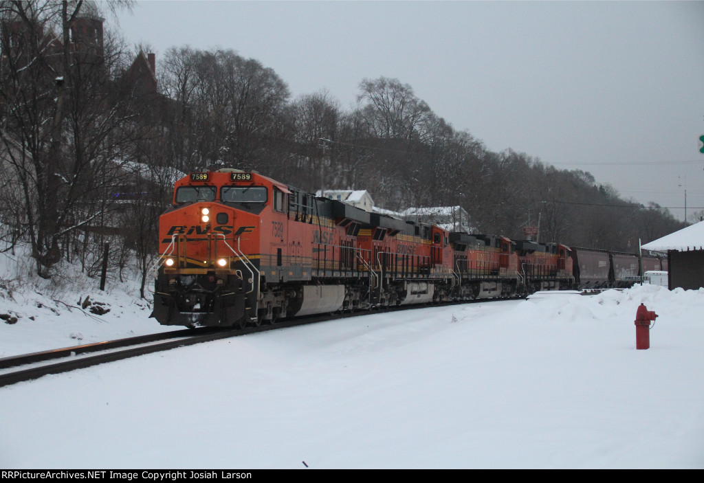 BNSF 7589 West